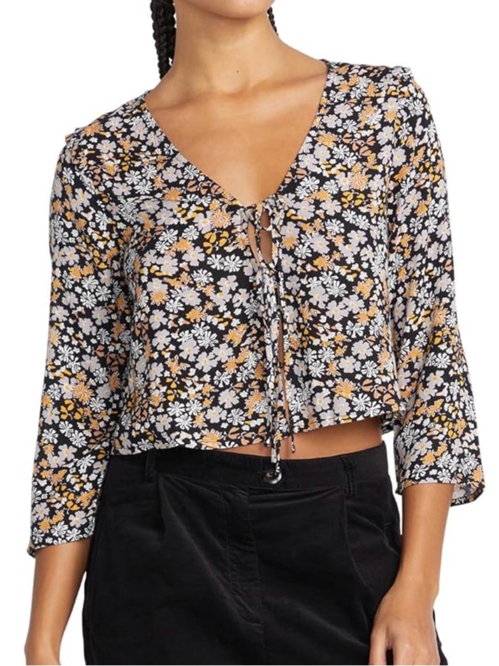 VOLCOM J’Taime Top 3/4 sleeve Floral Tie-Front Cropped Blouse